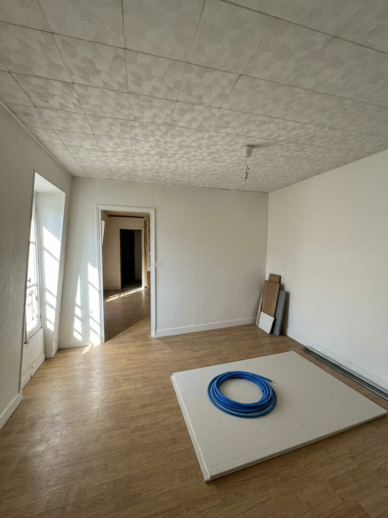 Appartement Paris 3 pièce(s) – DERNIER ETAGE - Paris 18e - Léon Immobilier