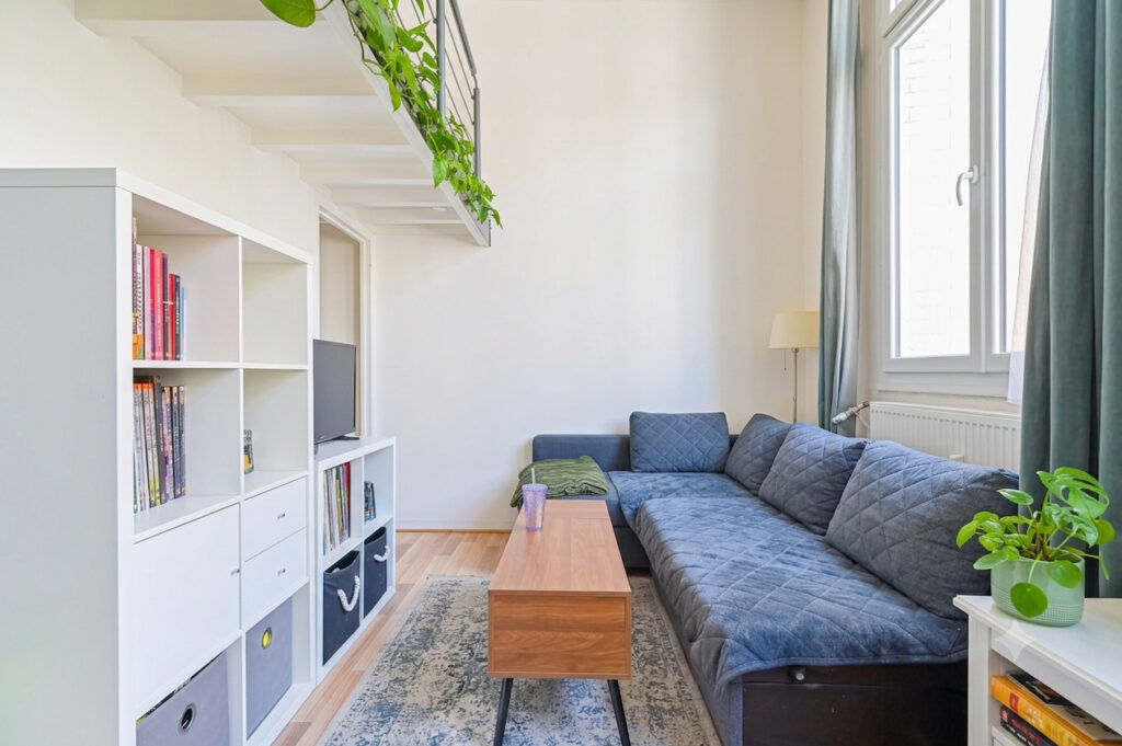 Grand appartement lumineux avec mezzanine – 43m² – ancien atelier d’artistes - Paris 19e - Léon Immobilier