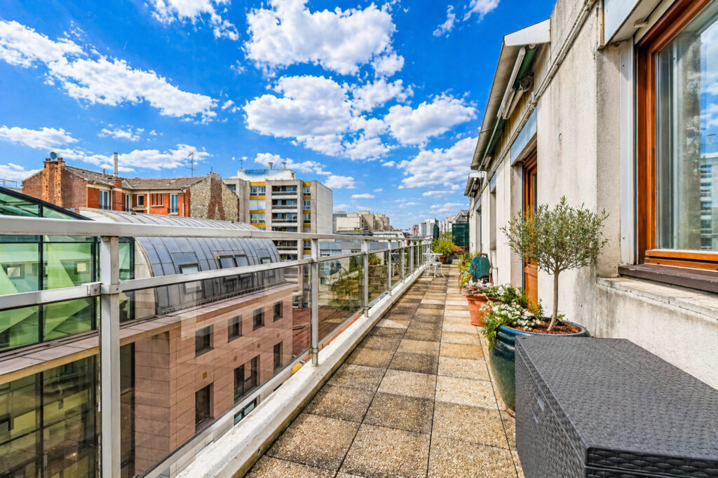 Magnifique appartement familial 5 pièces de 128m2 avec grand extérieur de 112m2 - Paris 19e - Léon Immobilier