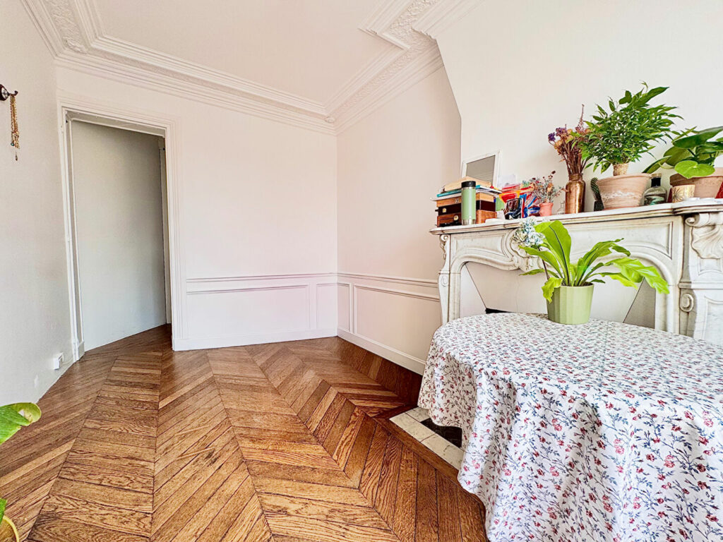 Appartement 1 pièce 18 m² · à Paris · 17,6 m² · 199 000 €